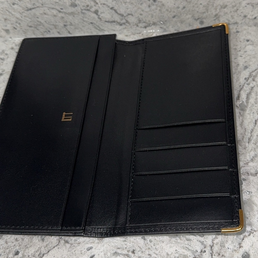 Dunhill Long Billfold Logo Plate Leather Men’s Wallet
AUTHENTIC LIKE NEW - Picture 12 of 13